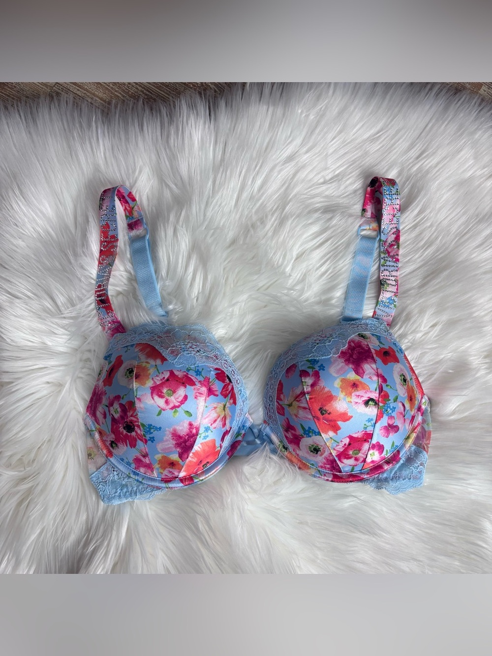 Victorias Secret Bombshell Plunge Floral Bra Size 34C